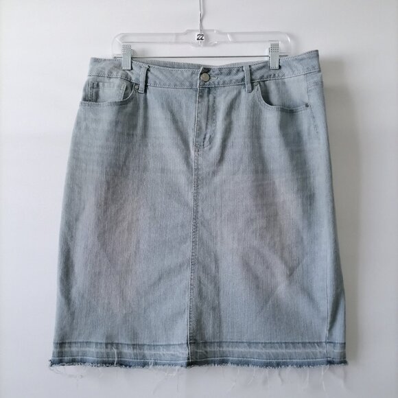 D. Jeans Womens Sky Blue Light Wash Denim Knee Length Straight Skirt Size S - Picture 1 of 6